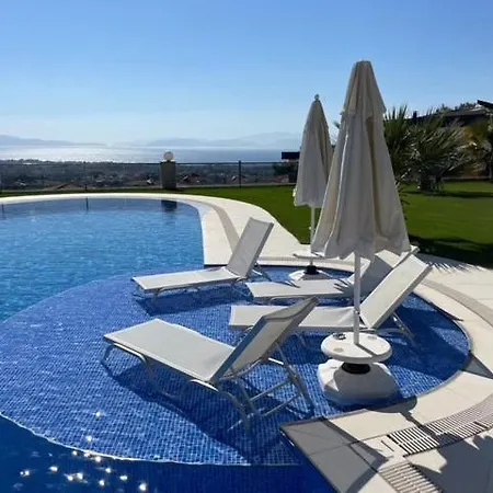 Villa Yalcin Poolfloor Kusadasi