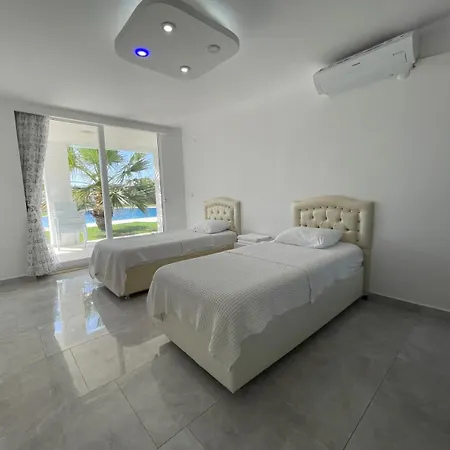 Yalcin Poolfloor *
