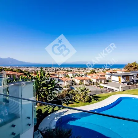 Villa Yalcin Poolfloor Kusadasi